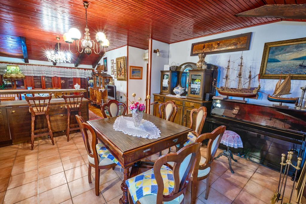 Royal Antique Apartment สปลิท ภายนอก รูปภาพ